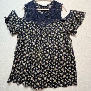 ChicSoul Womens Cold shoulder Top with Flutter Sleeves, Plus Size 3X